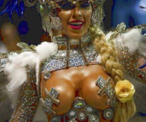 Brazil Carnival Queen Porn - Brazil pictures and photo: brazilian beaches, sexy beach girls, hot Carnival  women & brazil beach woman and more